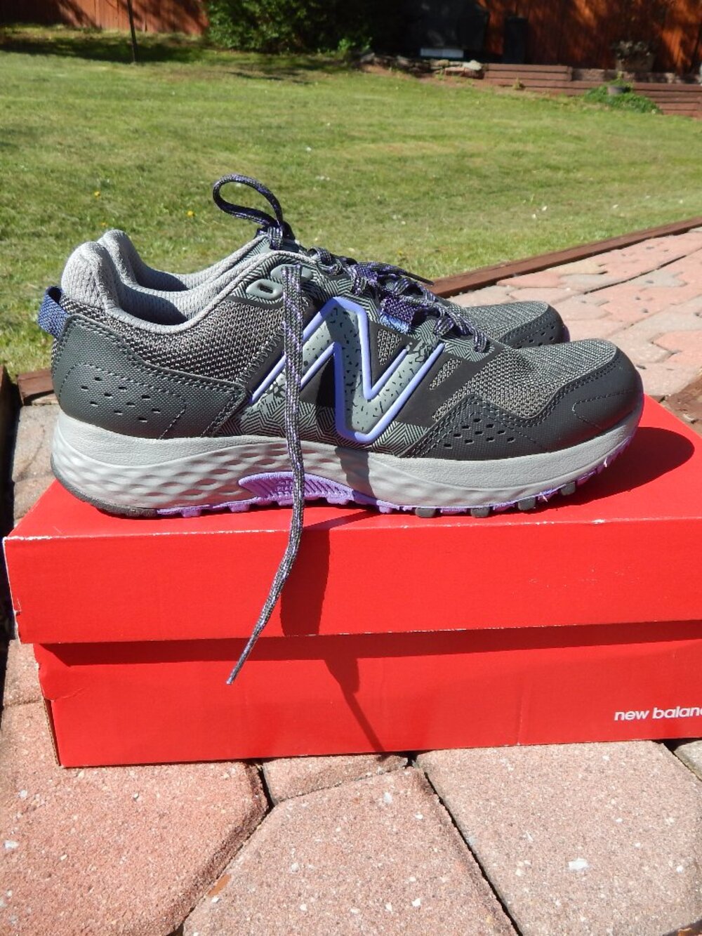 New Balance Womens' Trail Running Shoes Sneakers WORN ONCE 7.5